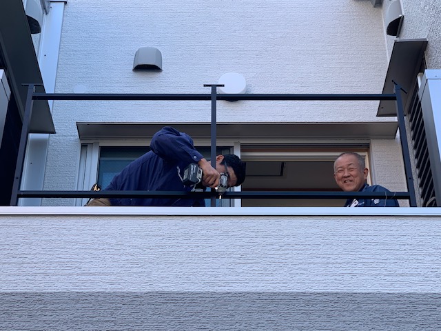 テラスのガラスフェンス