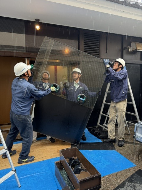 硝子修理